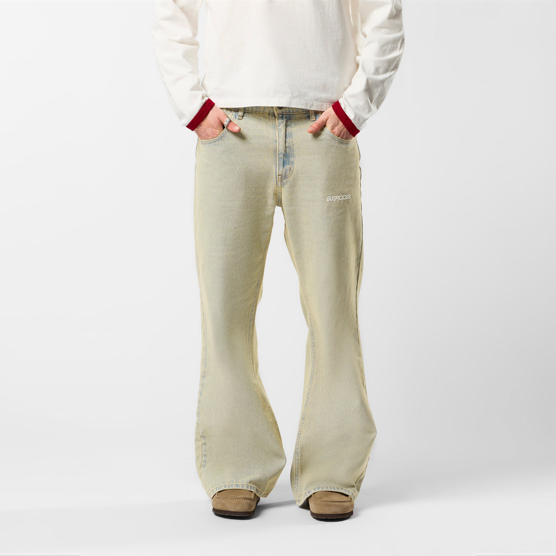 Leopard / Essentials Flairy Jeans - Washed Nomad