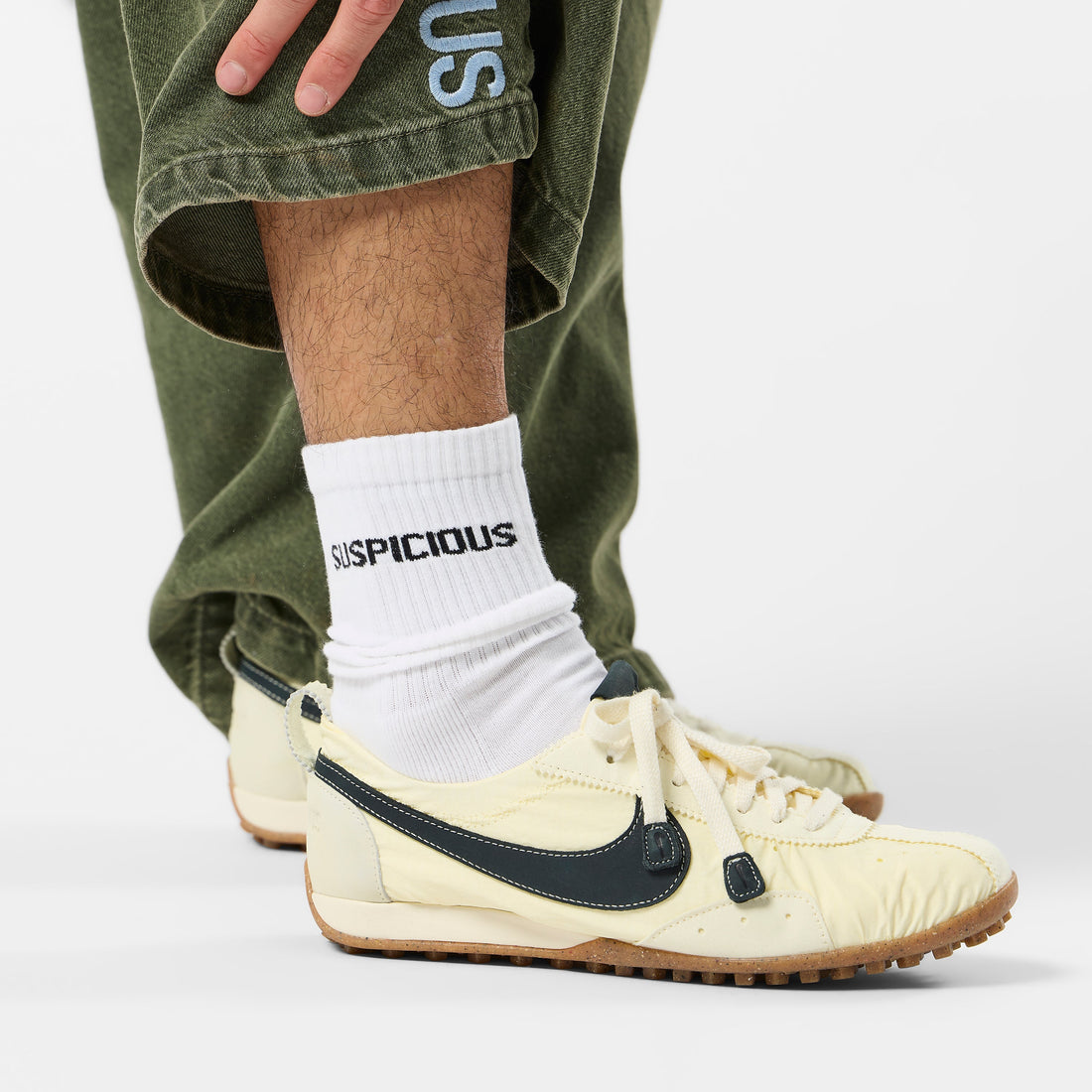 Winter1 / The Suspicious Socks - White
