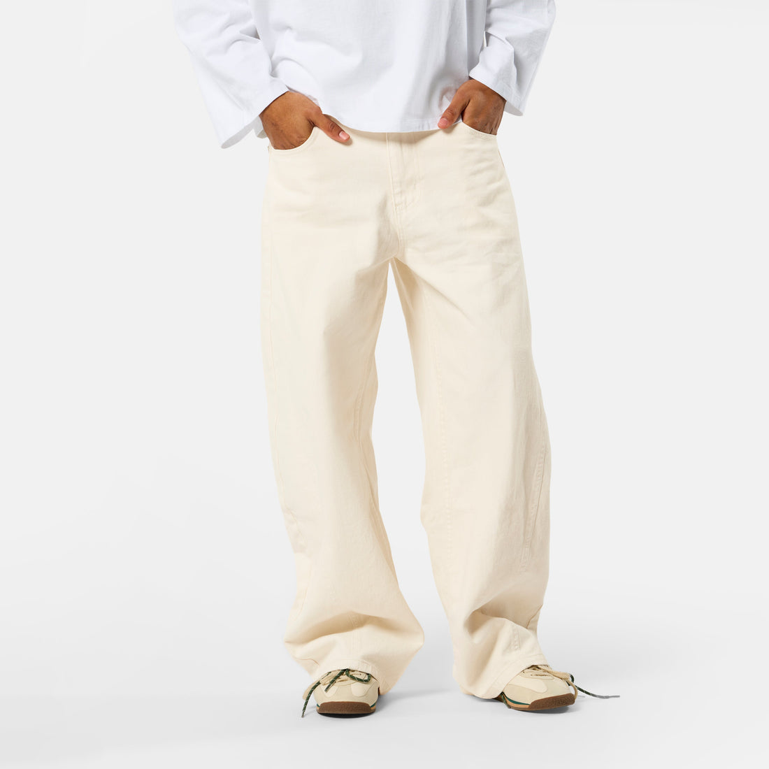 Spring 1 / Vertified Barrel Jeans - Egret